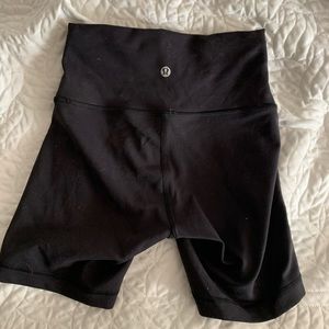 Lulu lemon biker shorts size 4